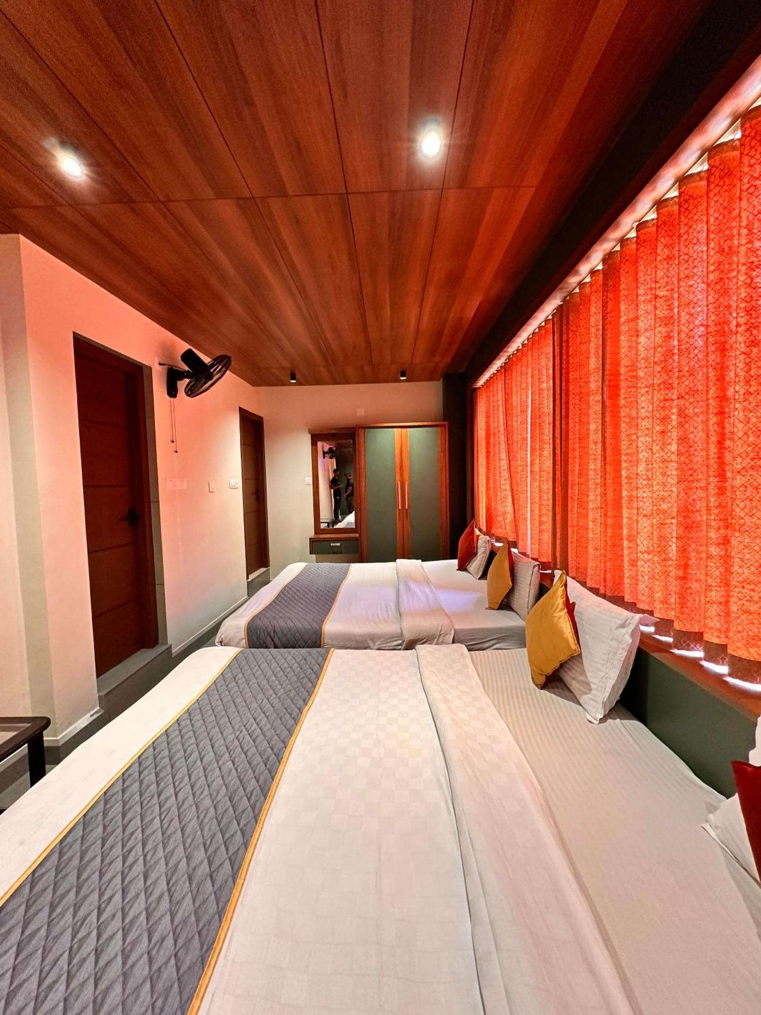 City Palace Hotel 우티 외부 사진